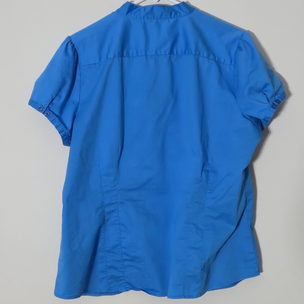 Ricki's Bright Cyan Blue Short Sleeve V-Neck Button Front Blouse Office Size 16 - Picture 9 of 12